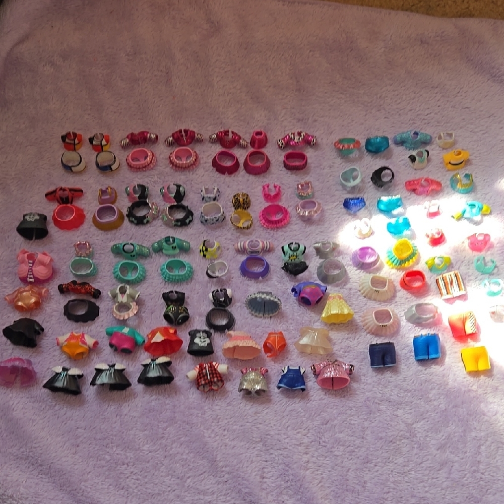 LOL DOLL Clothes Lot